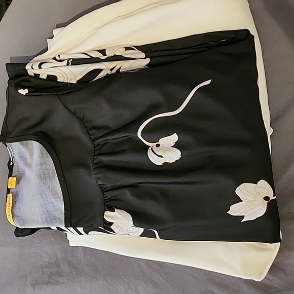 2 piece outfit - Picture 5 of 5